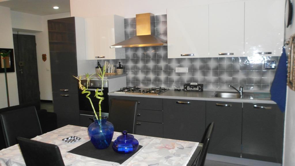 Chez Elio Apartamento La Spezia Habitación foto